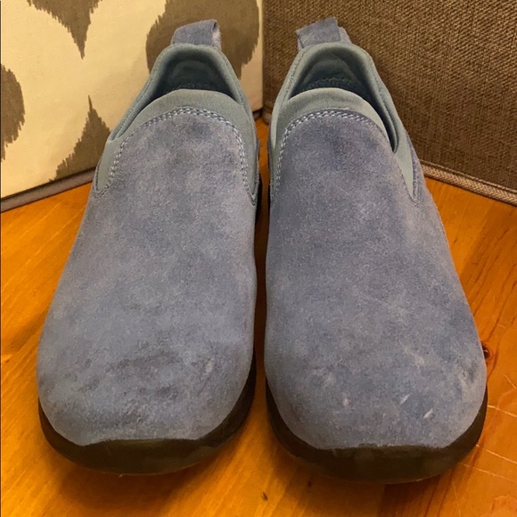 ❤️ 3/$20 SALE! ❤️ LAND’S END Blue Suede Slip On - Picture 2 of 8